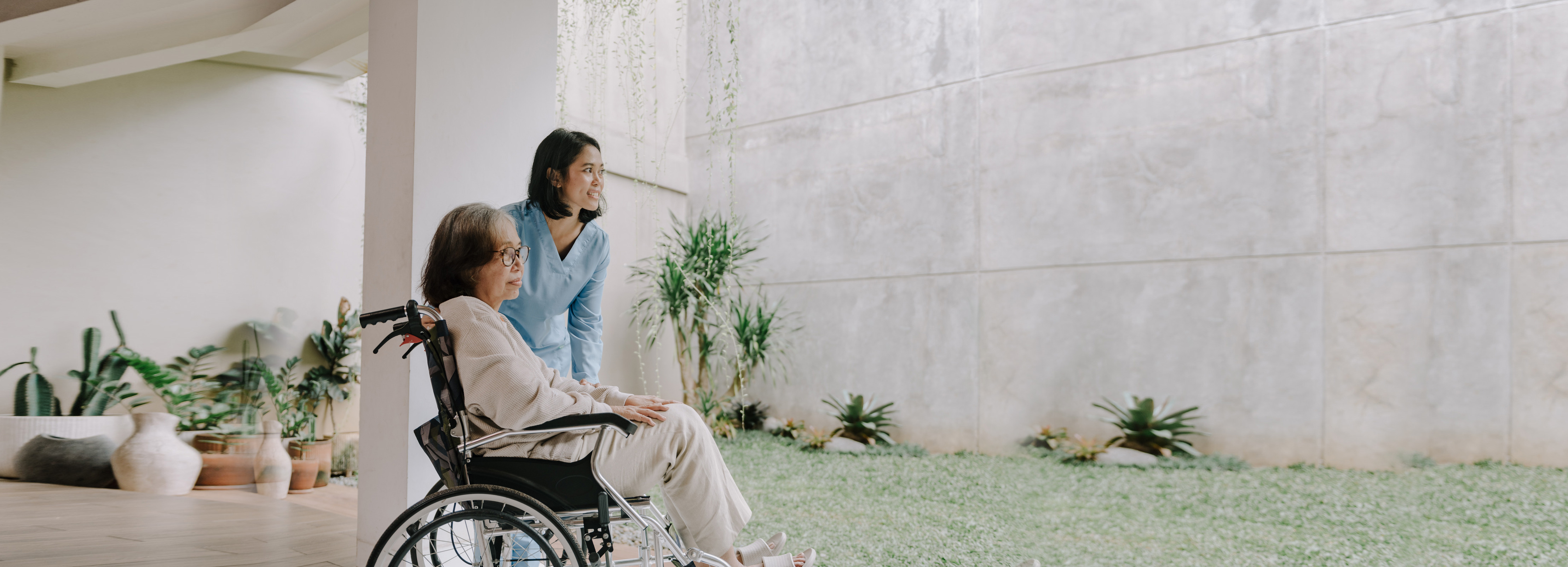 地域とともに、高齢者と家族の“あゆみ”を支える。